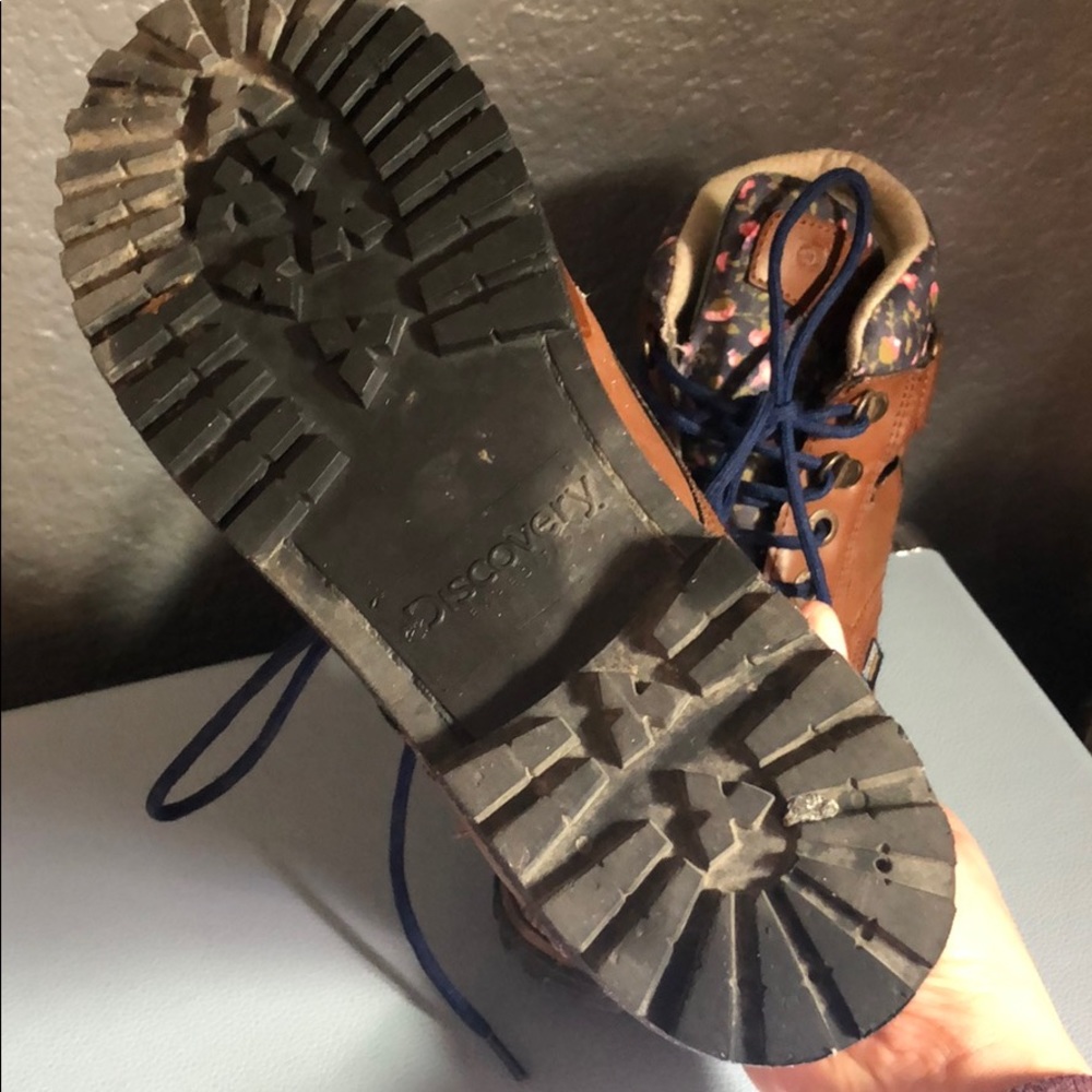 Hiking boots - Picture 4 of 4
